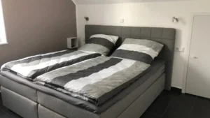 Hilgenhuus-Schlafzimmer-Obergeschoss